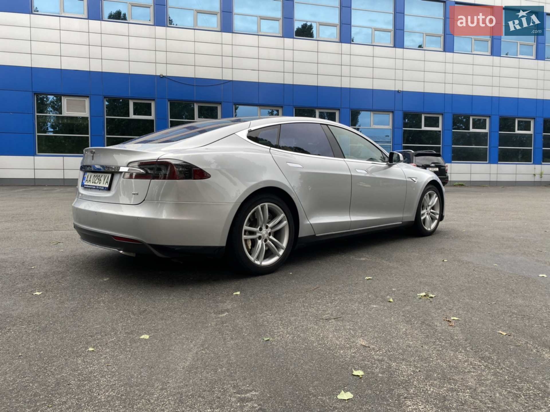 2014 Tesla Model S - мініатюра 14