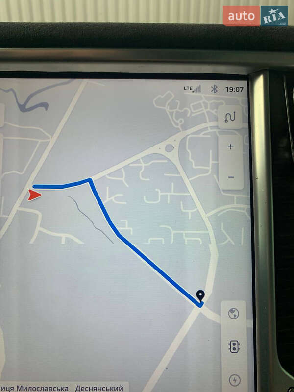 Седан Tesla Model S 2016 в Києві