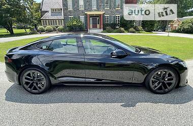 Лифтбек Tesla Model S 2022 в 