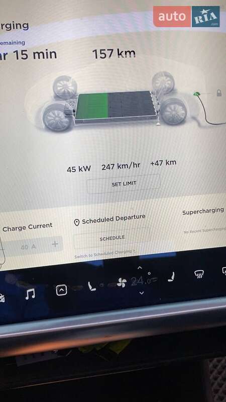 Седан Tesla Model S 2014 в Тячеве