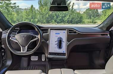 Лифтбек Tesla Model S 2017 в Харькове