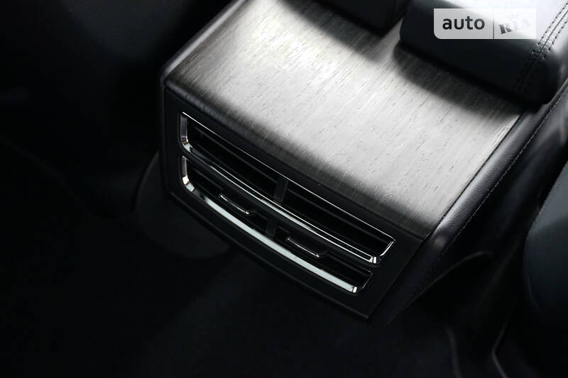 Лифтбек Tesla Model S 2013 в Киеве