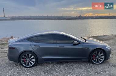 Лифтбек Tesla Model S 2014 в Днепре