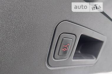 Седан Tesla Model S 2013 в 