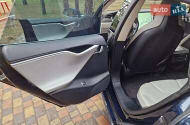 Ліфтбек Tesla Model S 2013 в Черкасах