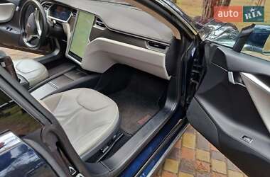Ліфтбек Tesla Model S 2013 в Черкасах