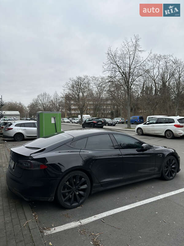 Лифтбек Tesla Model S 2015 в Харькове