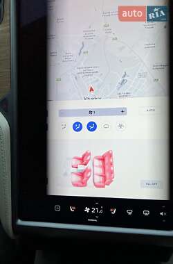 Ліфтбек Tesla Model S 2019 в Харкові