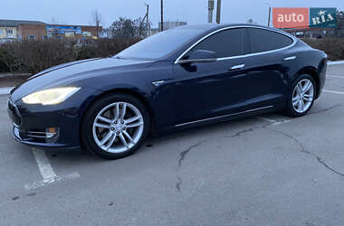 Лифтбек Tesla Model S 2014 в Полтаве