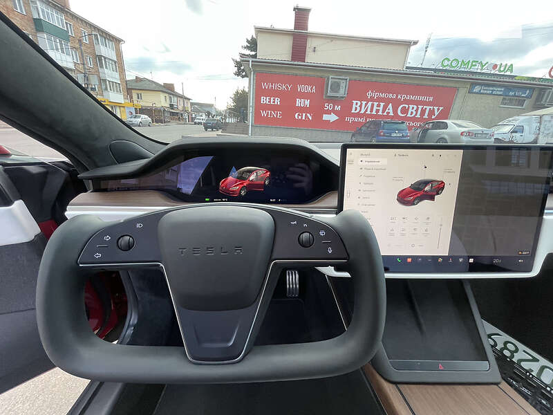 Лифтбек Tesla Model S 2021 в Умани