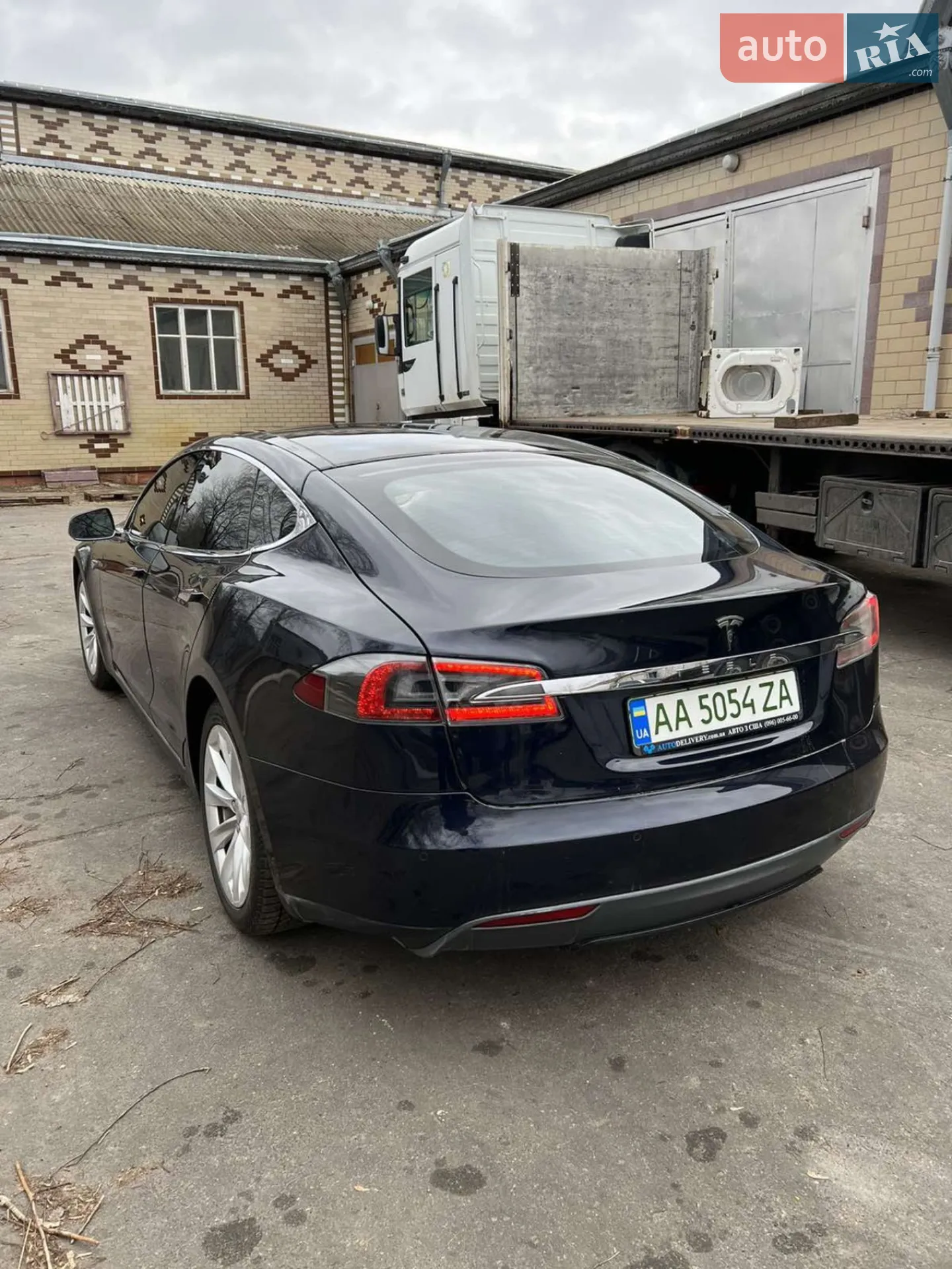 2015 Tesla Model S - мініатюра 5