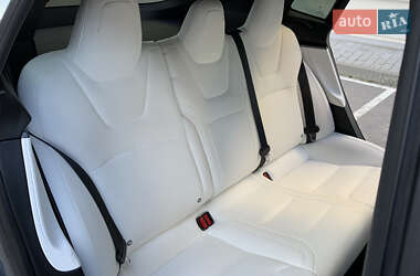 Лифтбек Tesla Model S 2020 в 
