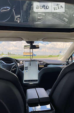 Лифтбек Tesla Model S 2014 в Киеве