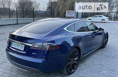 Лифтбек Tesla Model S 2015 в Хмельницком