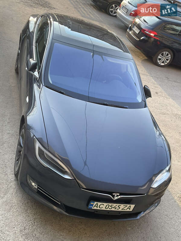Седан Tesla Model S 2018 в Луцьку