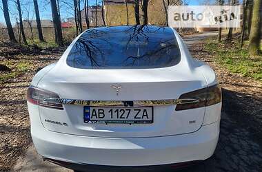 Лифтбек Tesla Model S 2013 в Виннице