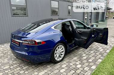 Лифтбек Tesla Model S 2019 в 