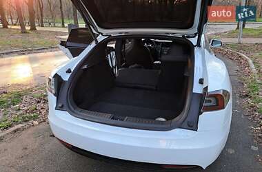 Лифтбек Tesla Model S 2018 в 