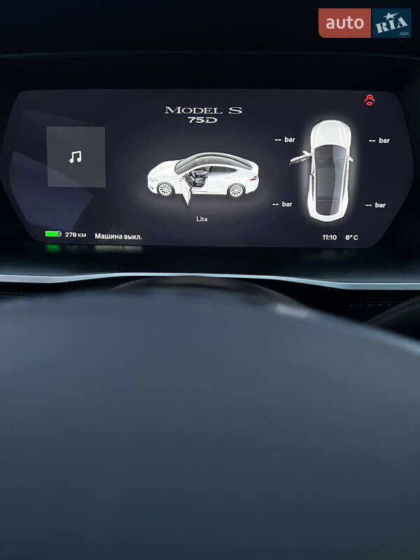 Хетчбек Tesla Model S 2017 в Чернівцях