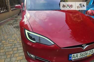 Ліфтбек Tesla Model S 2018 в Хмельницькому