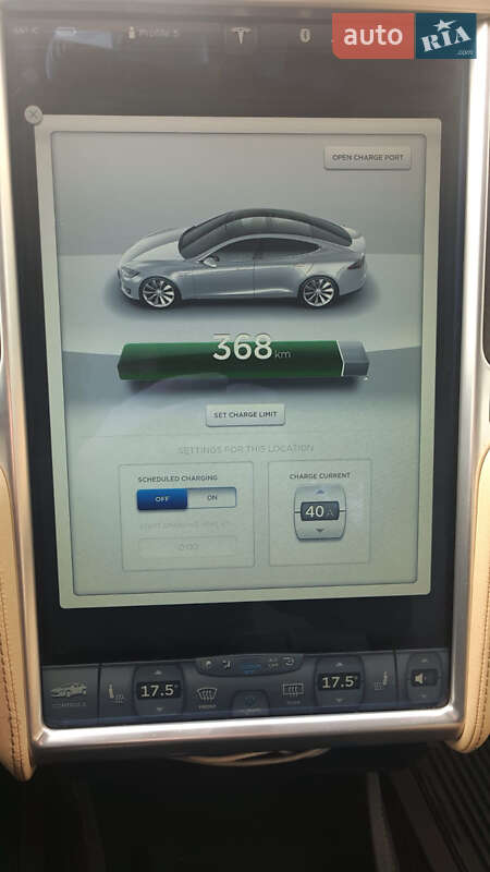 Седан Tesla Model S 2013 в Харкові