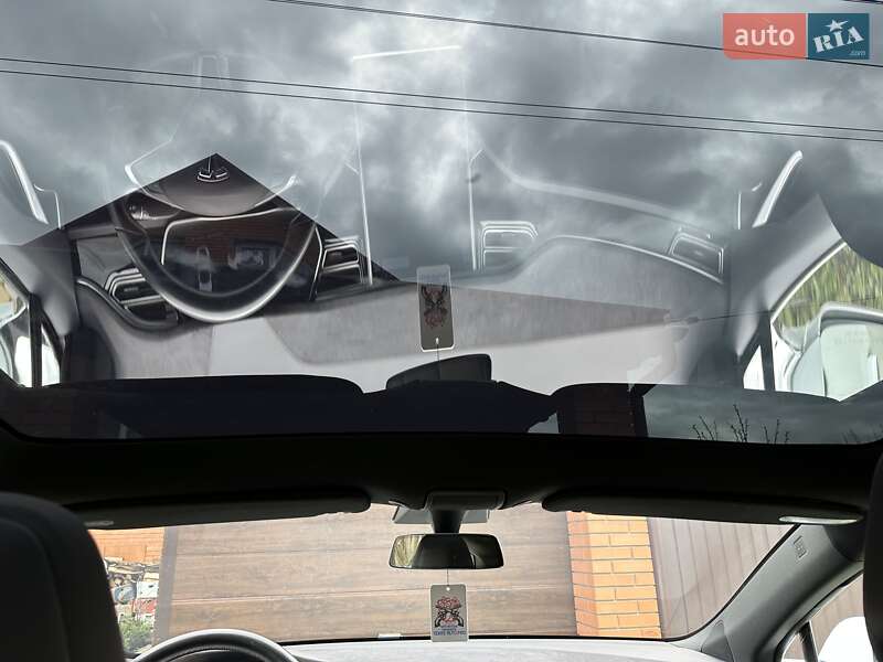 Ліфтбек Tesla Model S 2017 в Сумах