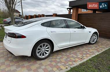 Ліфтбек Tesla Model S 2017 в 