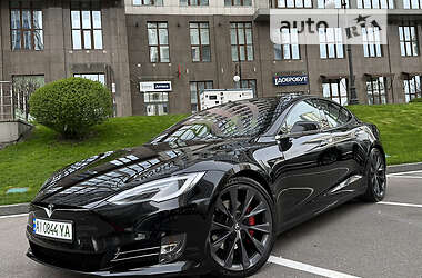 Лифтбек Tesla Model S 2019 в Киеве