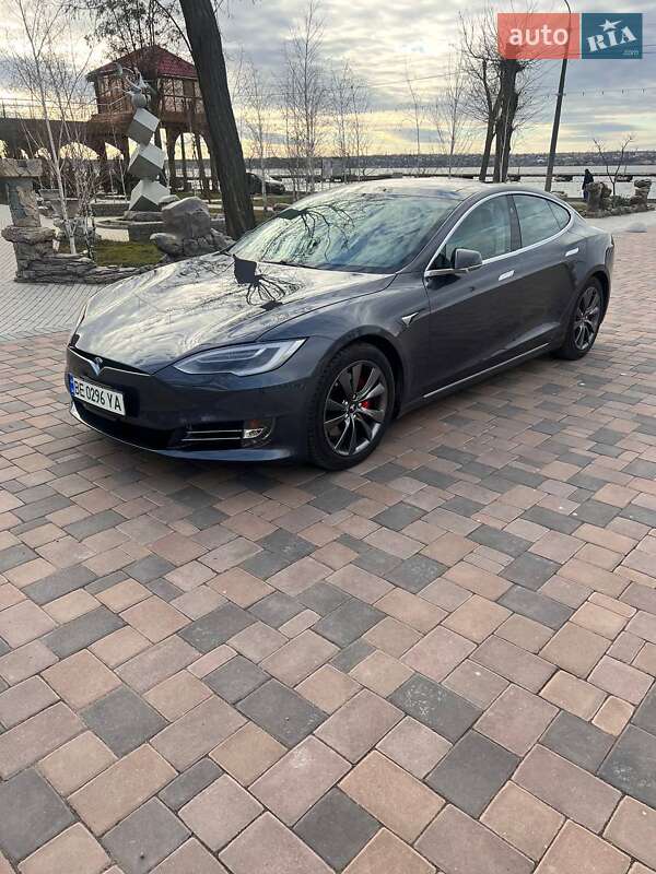 Ліфтбек Tesla Model S 2016 в Миколаєві фото 3 Ліфтбек Tesla Model S 2016 в Миколаєві