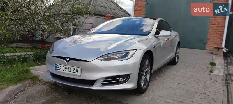Tesla Model S