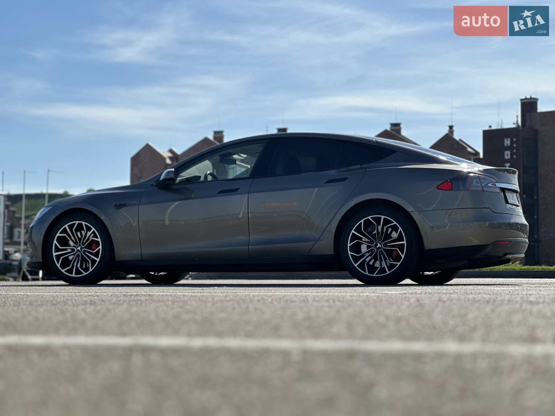 2015 Tesla Model S - мініатюра 8