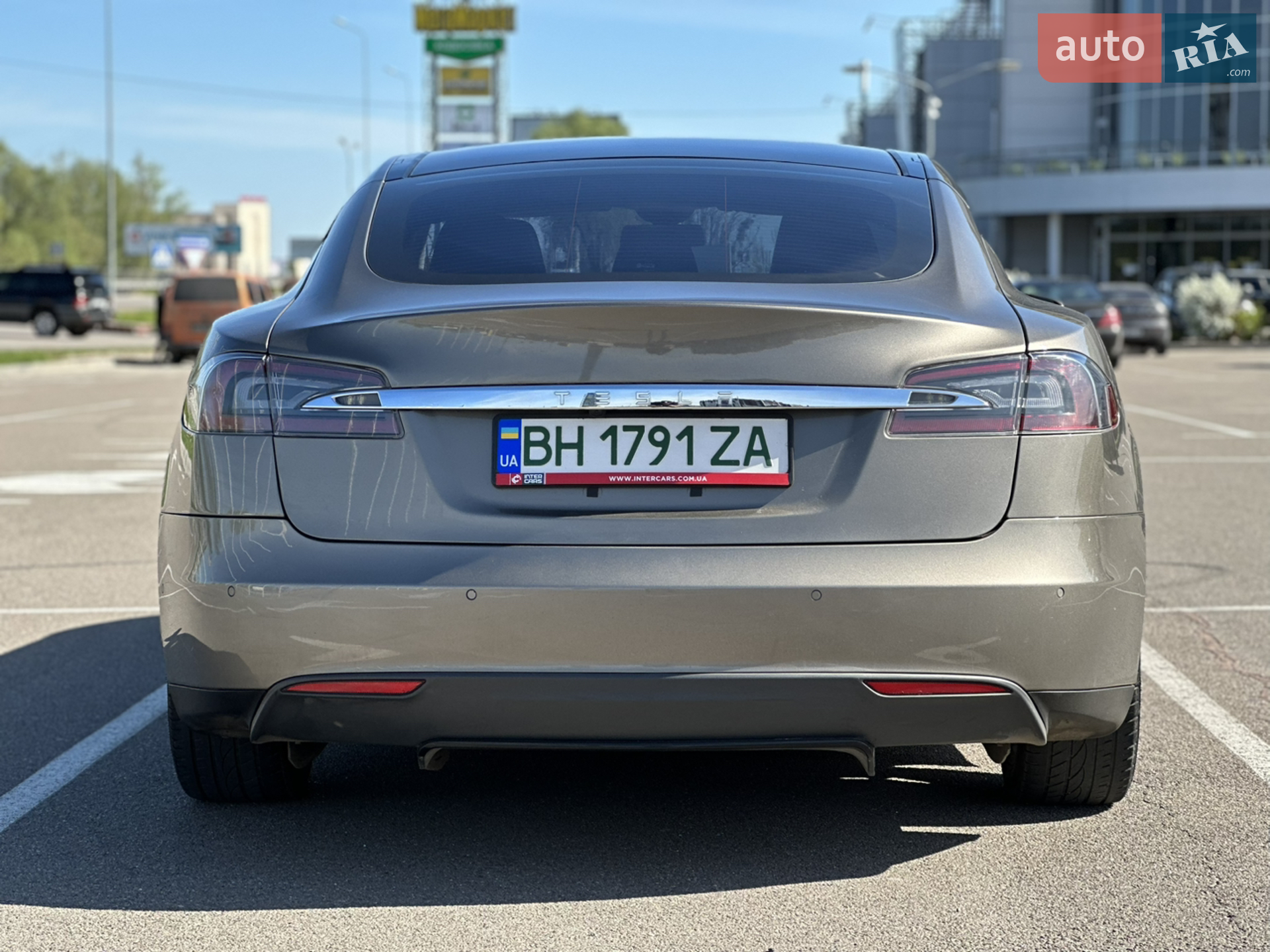 2015 Tesla Model S - мініатюра 9