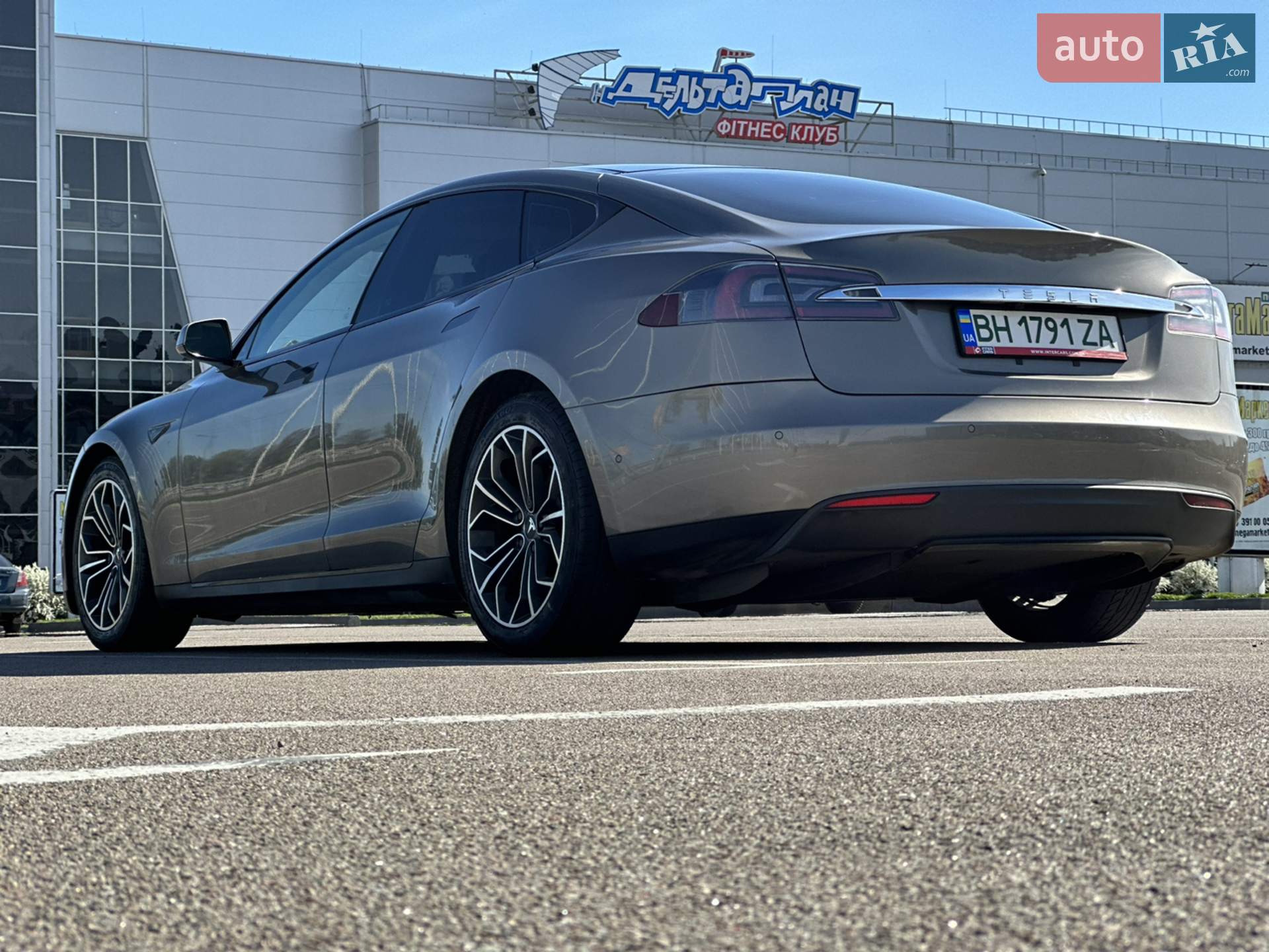 2015 Tesla Model S - мініатюра 6