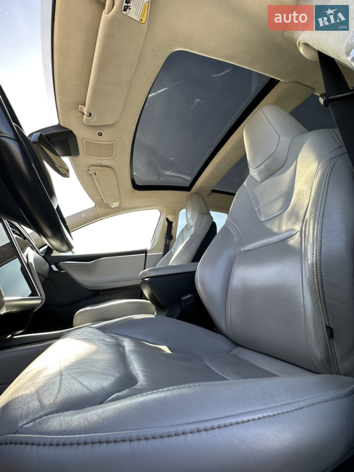 2015 Tesla Model S - мініатюра 17