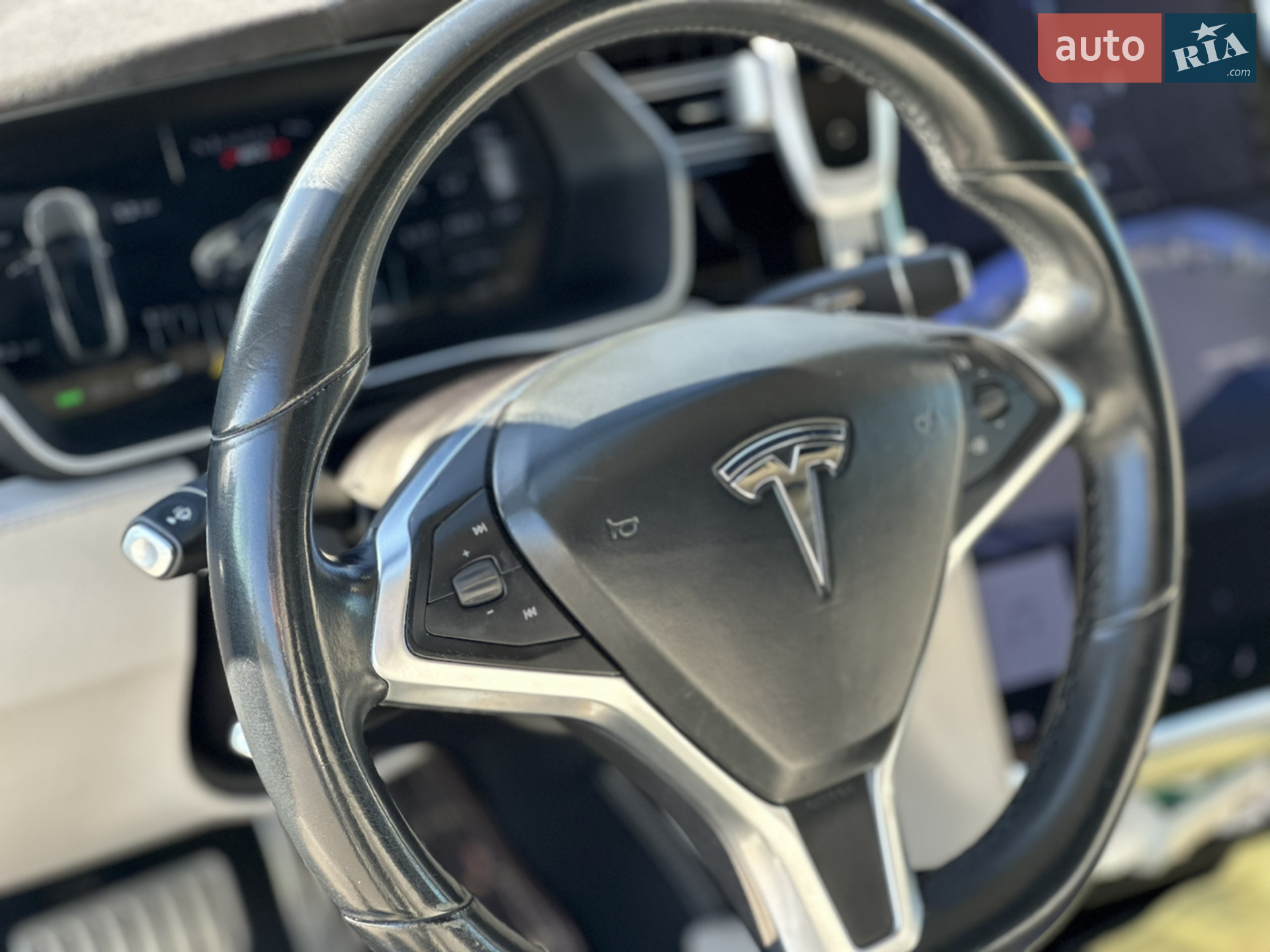 2015 Tesla Model S - мініатюра 10