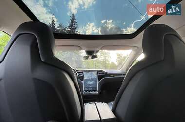 Ліфтбек Tesla Model S 2014 в Мукачевому