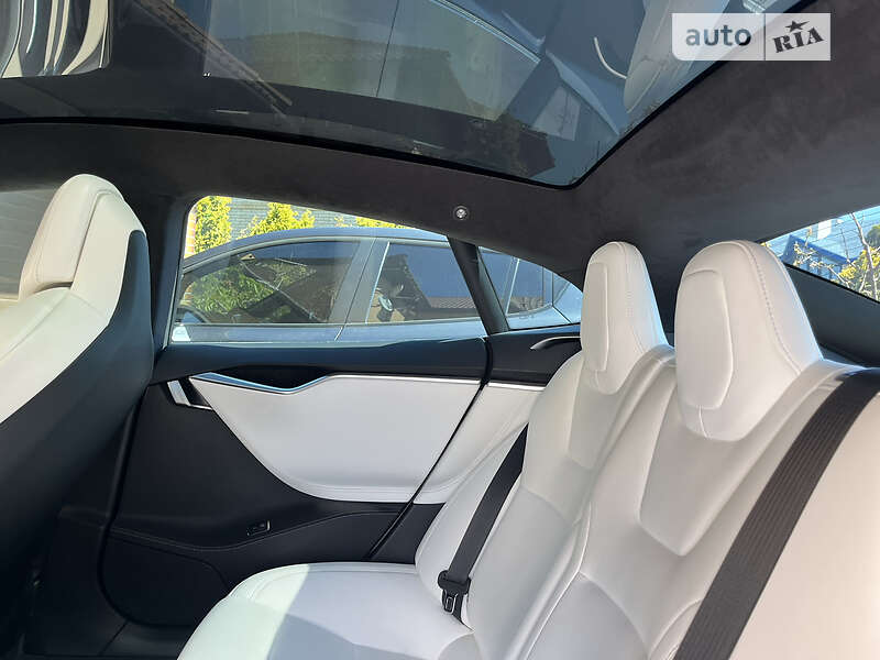 Лифтбек Tesla Model S 2017 в Запорожье фото 18 Лифтбек Tesla Model S 2017 в Запорожье