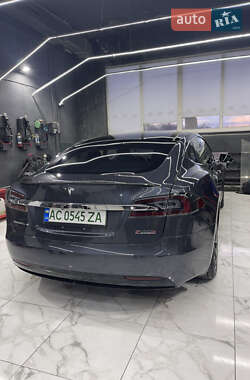 Седан Tesla Model S 2018 в Луцьку