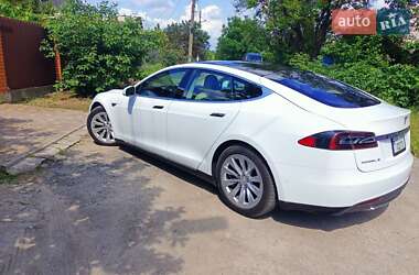 Ліфтбек Tesla Model S 2016 в Запоріжжі