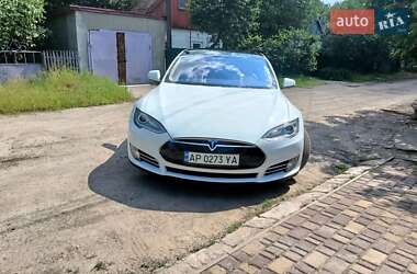 Ліфтбек Tesla Model S 2016 в Запоріжжі