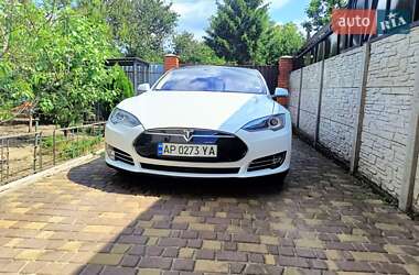 Лифтбек Tesla Model S 2016 в Запорожье