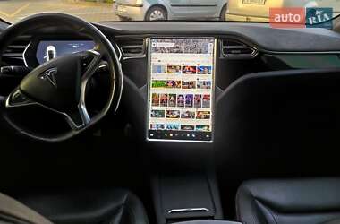 Лифтбек Tesla Model S 2016 в 