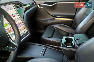 Ліфтбек Tesla Model S 2016 в Вінниці