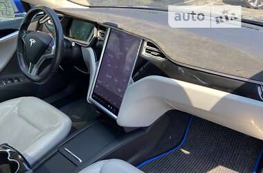 Лифтбек Tesla Model S 2015 в Киеве