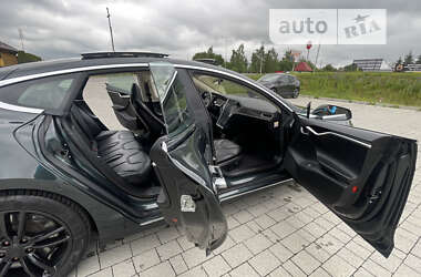 Лифтбек Tesla Model S 2014 в 