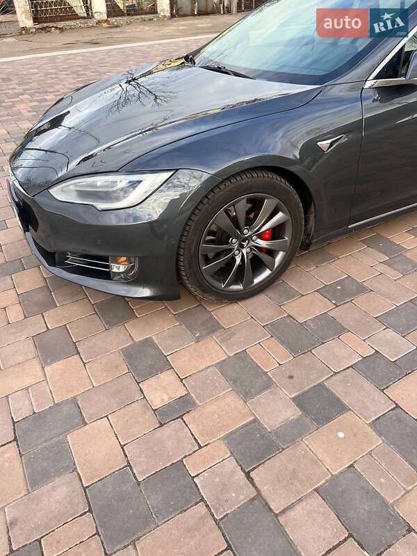 Ліфтбек Tesla Model S 2016 в Миколаєві фото 9 Ліфтбек Tesla Model S 2016 в Миколаєві