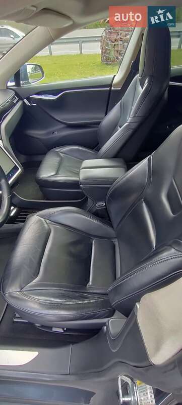 Ліфтбек Tesla Model S 2015 в Києві