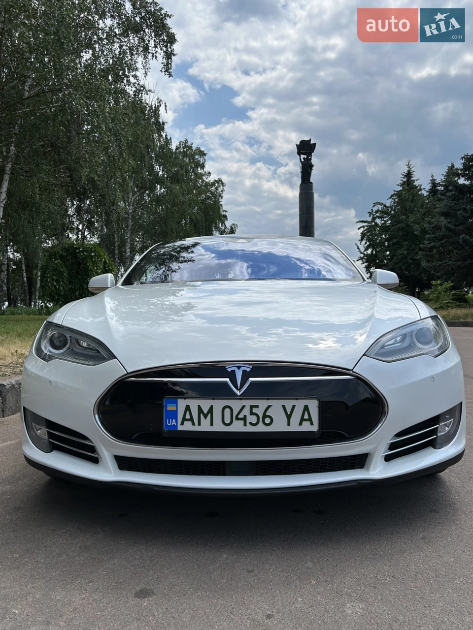 2014 Tesla Model S - мініатюра 27