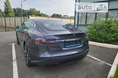 Ліфтбек Tesla Model S 2018 в Києві