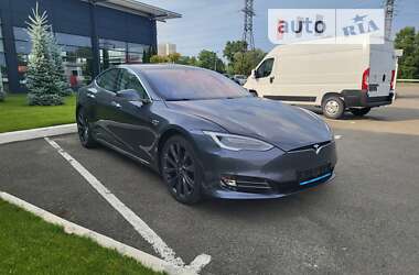 Ліфтбек Tesla Model S 2018 в Києві